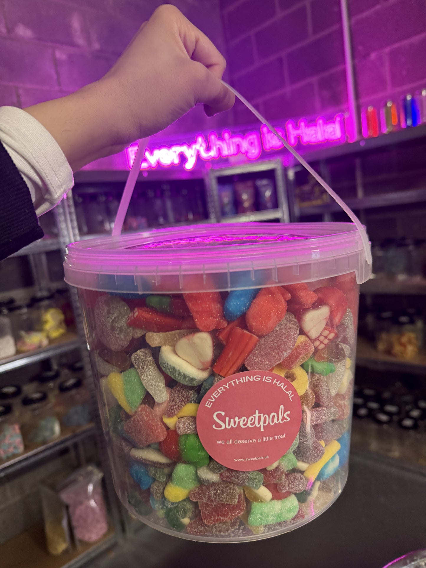 SweetPals 4kg Mega Bucket